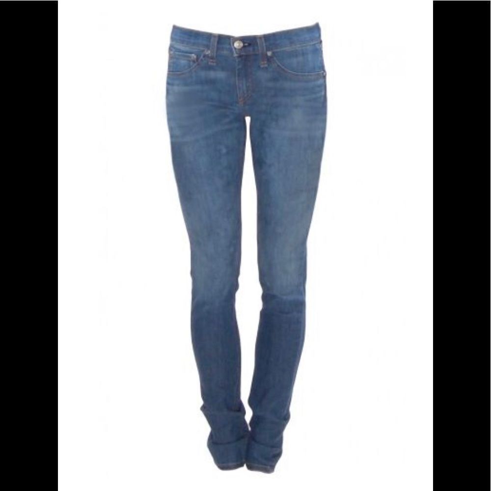 Rag &Bone skinny jeans in QUINN sz 26